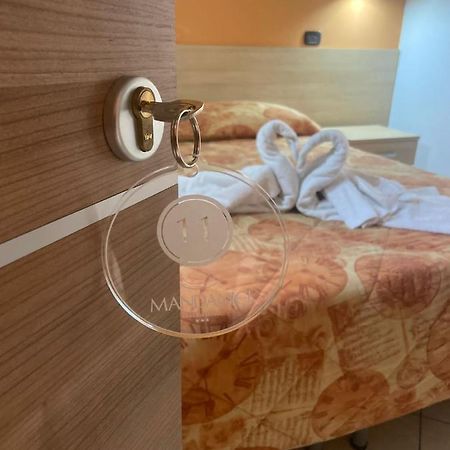 Mandanici :Borgo Marsalini Hotel Barcellona-Pozzo di Gotto Kültér fotó