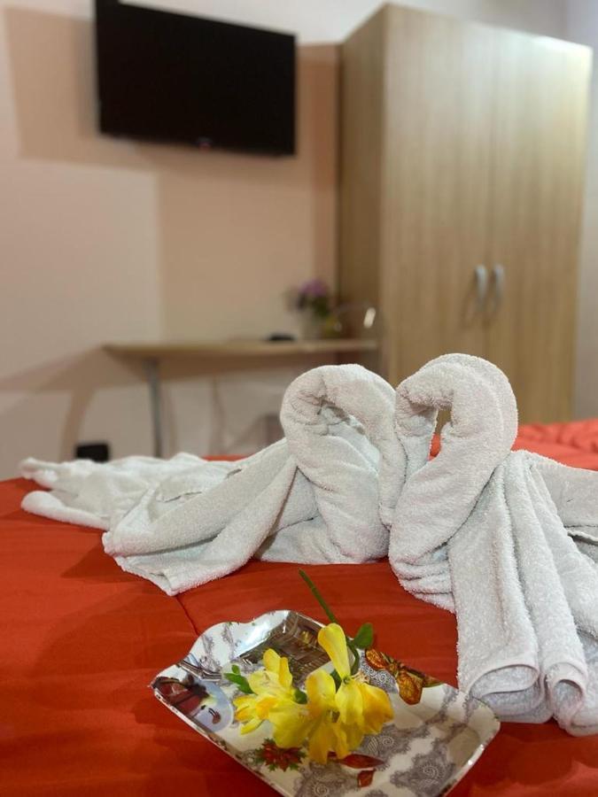 Mandanici :Borgo Marsalini Hotel Barcellona-Pozzo di Gotto Kültér fotó
